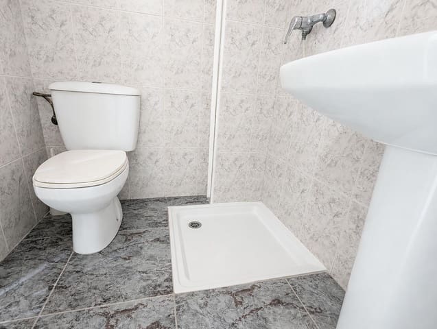 Kommersiell til salgs i Pueblo Latino, Pilar de la Horadada - € 139 900 (Ref: 9822952)