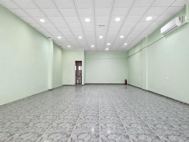 Kommersiell til salgs i Pueblo Latino, Pilar de la Horadada - € 139 900 (Ref: 9822952)