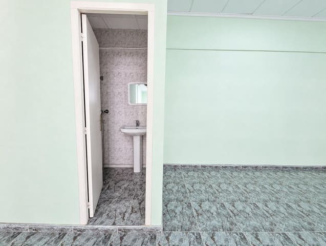 Commerciale in vendita in Pueblo Latino, Pilar de la Horadada - 139.900 € (Rif: 9822952)