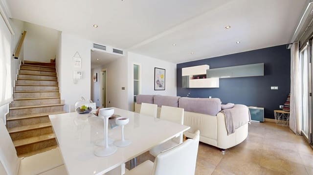 3 bedroom Semi-detached Villa for sale in San Javier with pool - € 374,900 (Ref: 9911096)