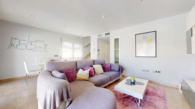 3 bedroom Semi-detached Villa for sale in San Javier with pool - € 374,900 (Ref: 9911096)