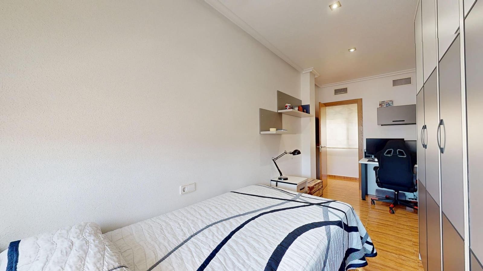 2 bedroom Flat for sale in Corvera with garage - € 112,000 (Ref: 9929436)