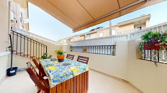 5 sovrum Radhus till salu i San Pedro del Pinatar med garage - 248 500 € (Ref: 9970624)