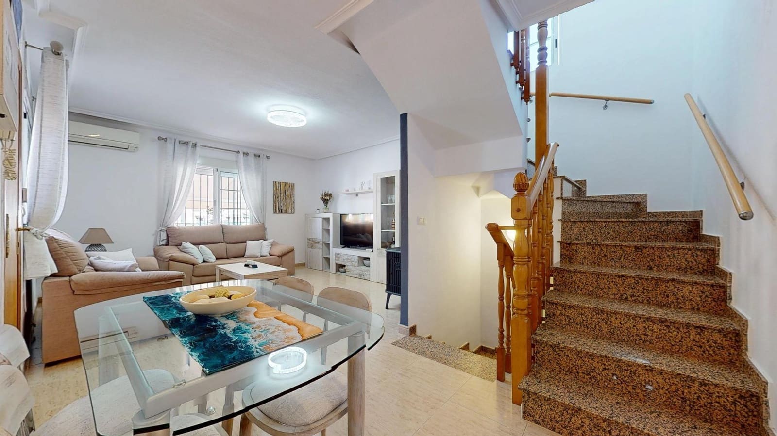 5 makuuhuone Rivitalo myytävänä paikassa San Pedro del Pinatar mukana 
autotalli - 248 500 € (Ref: 9970624)