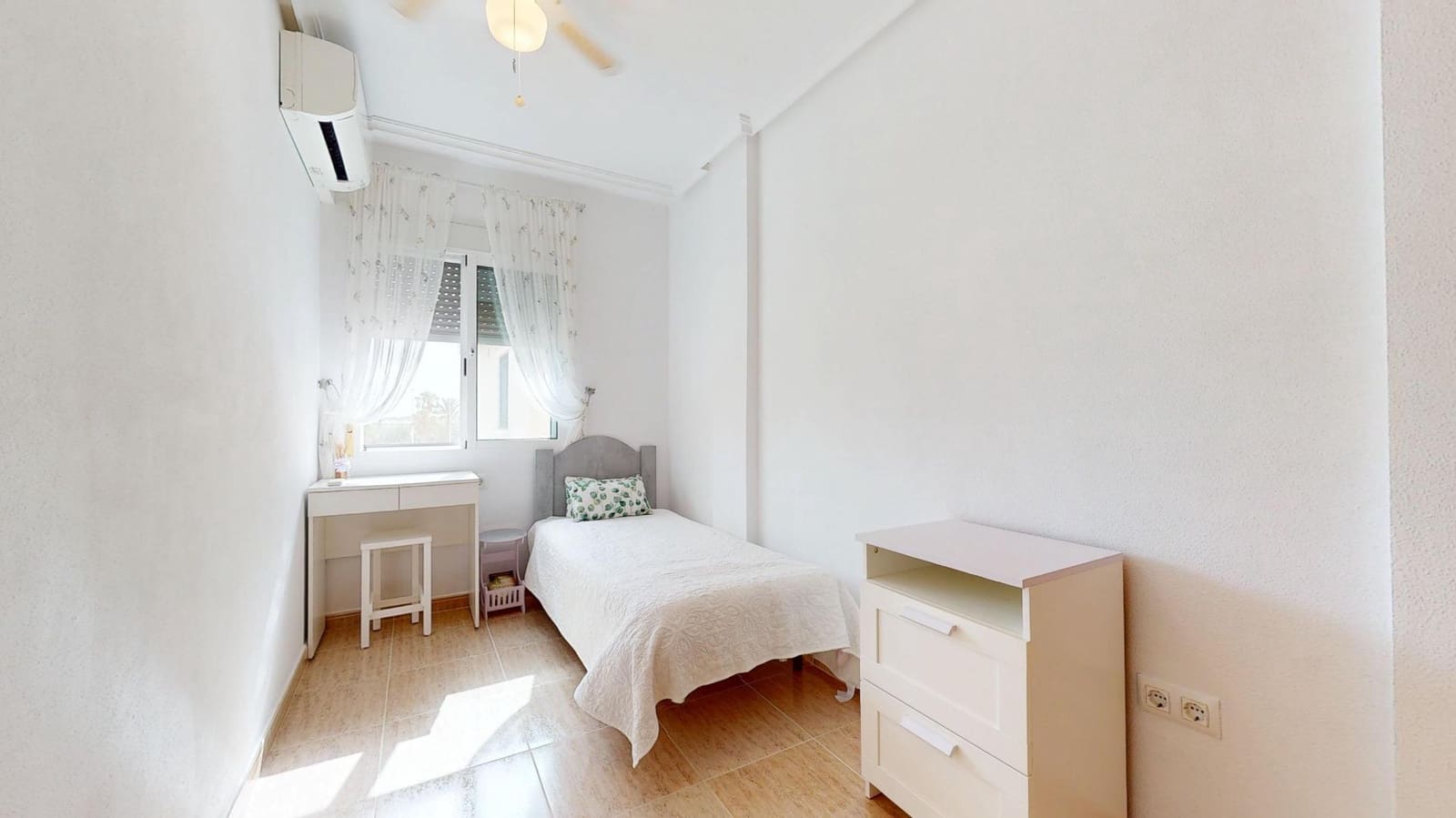 5 makuuhuone Rivitalo myytävänä paikassa San Pedro del Pinatar mukana 
autotalli - 248 500 € (Ref: 9970624)