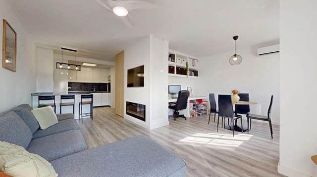 3 bedroom Flat for sale in Pilar de la Horadada with garage - € 195,000 (Ref: 9994285)