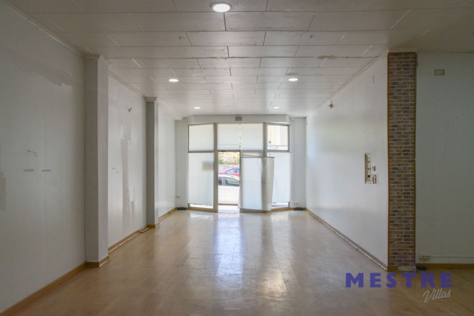 Local Comercial en Teulada en alquiler - 1.000 € (Ref: 10037611)