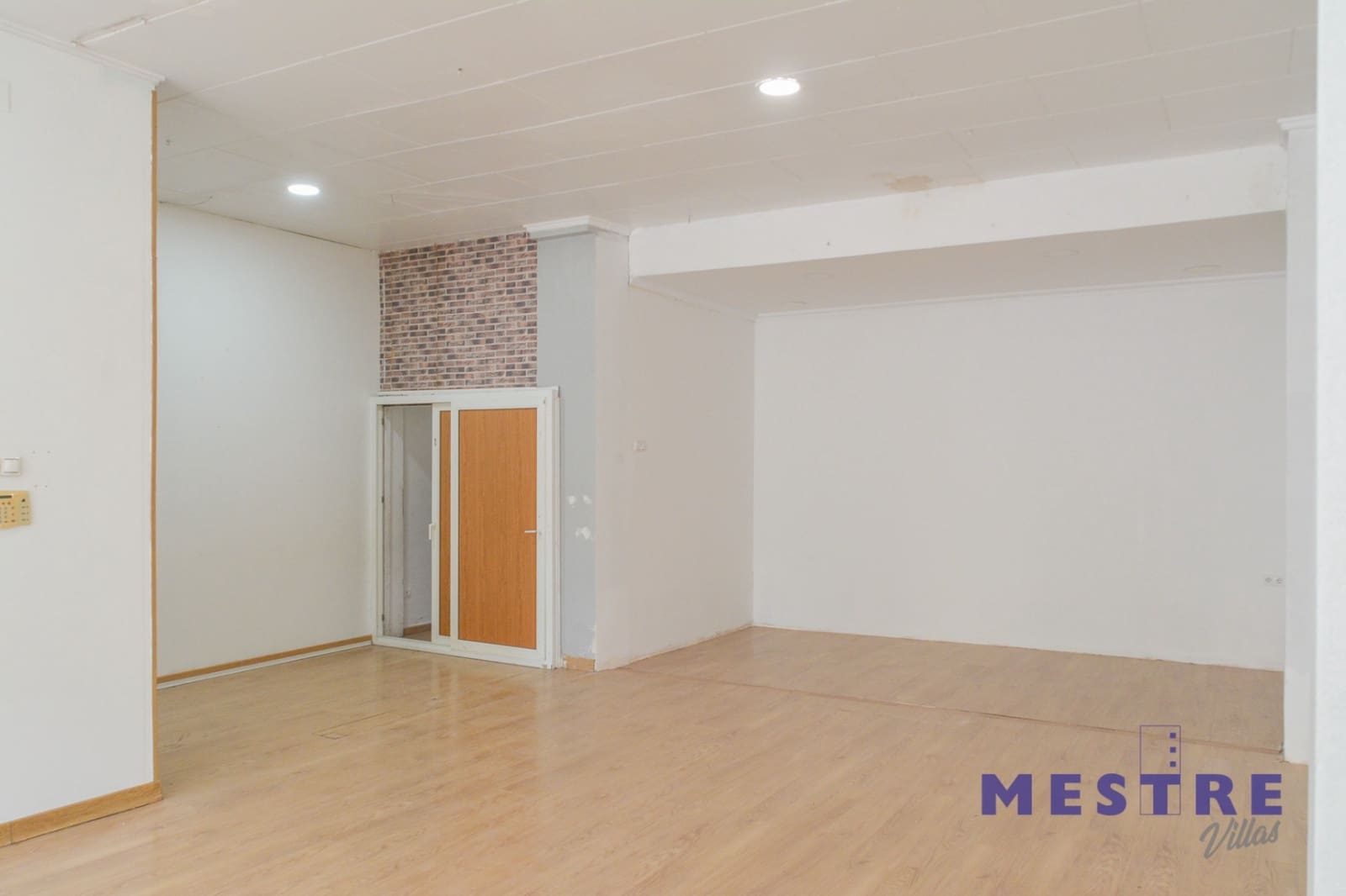 Local Comercial en Teulada en alquiler - 1.000 € (Ref: 10037611)