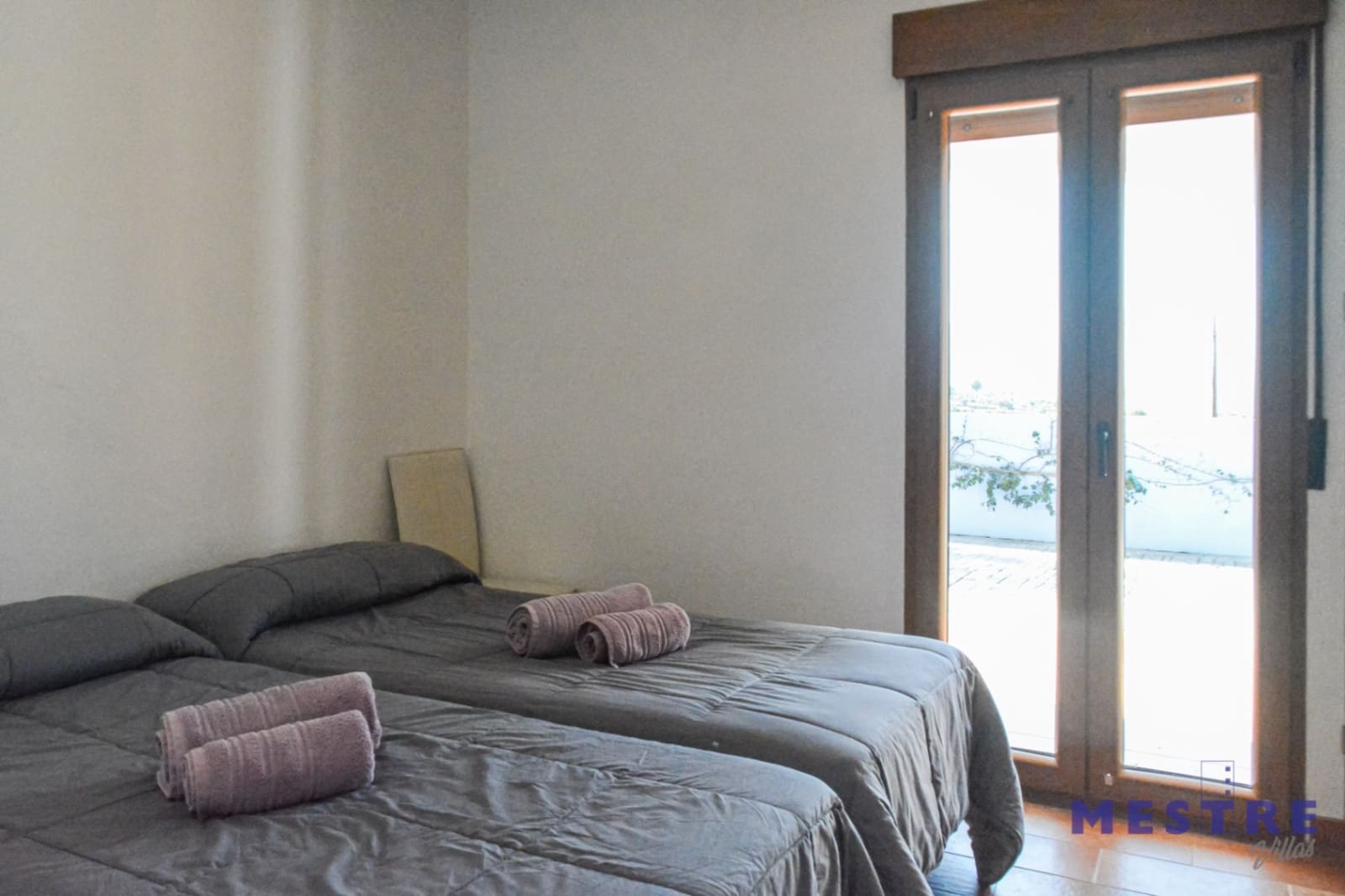 2 makuuhuone Maalaistalo vuokrattavana paikassa Benissa mukana uima-altaan - 2 000 € (Ref: 10037613)