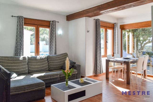 2 makuuhuone Maalaistalo vuokrattavana paikassa Benissa mukana uima-altaan - 2 000 € (Ref: 10037613)