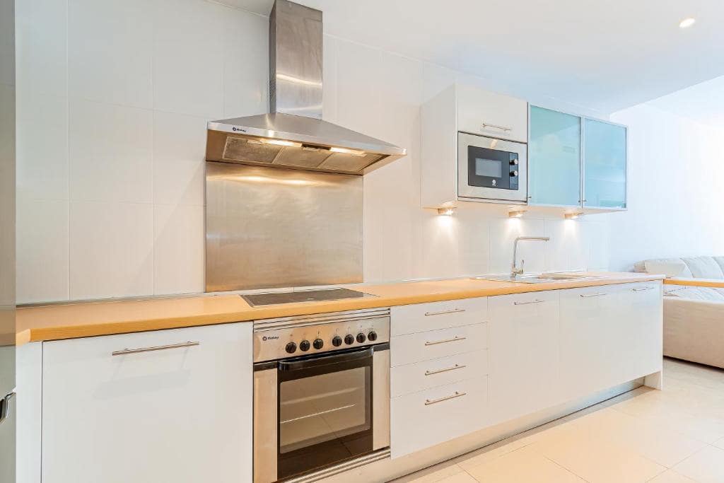 Appartement de 2 chambres à louer à La Villajoyosa / Vila Joiosa avec piscine - 1 500 € (Ref: 10052144)
