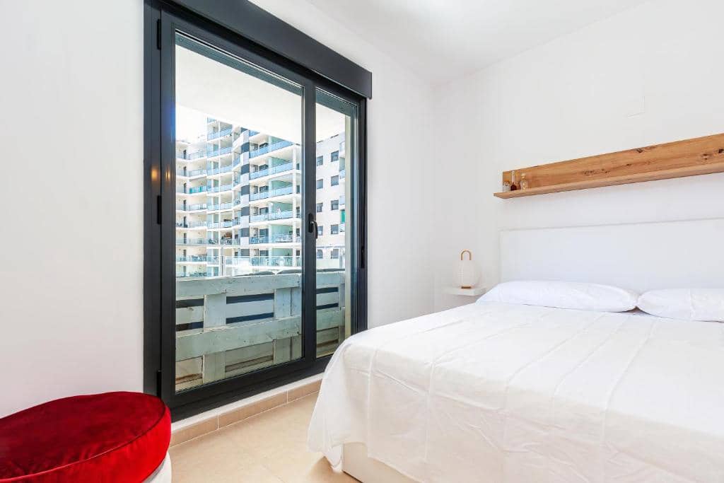 Appartement de 2 chambres à louer à La Villajoyosa / Vila Joiosa avec piscine - 1 500 € (Ref: 10052144)