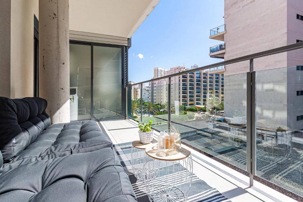 Appartement de 2 chambres à louer à La Villajoyosa / Vila Joiosa avec piscine - 1 500 € (Ref: 10052144)