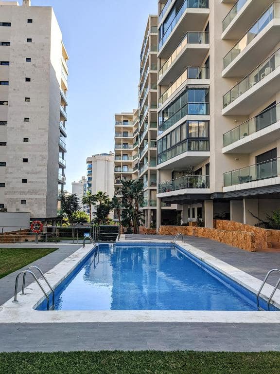 Appartement de 2 chambres à louer à La Villajoyosa / Vila Joiosa avec piscine - 1 500 € (Ref: 10052144)