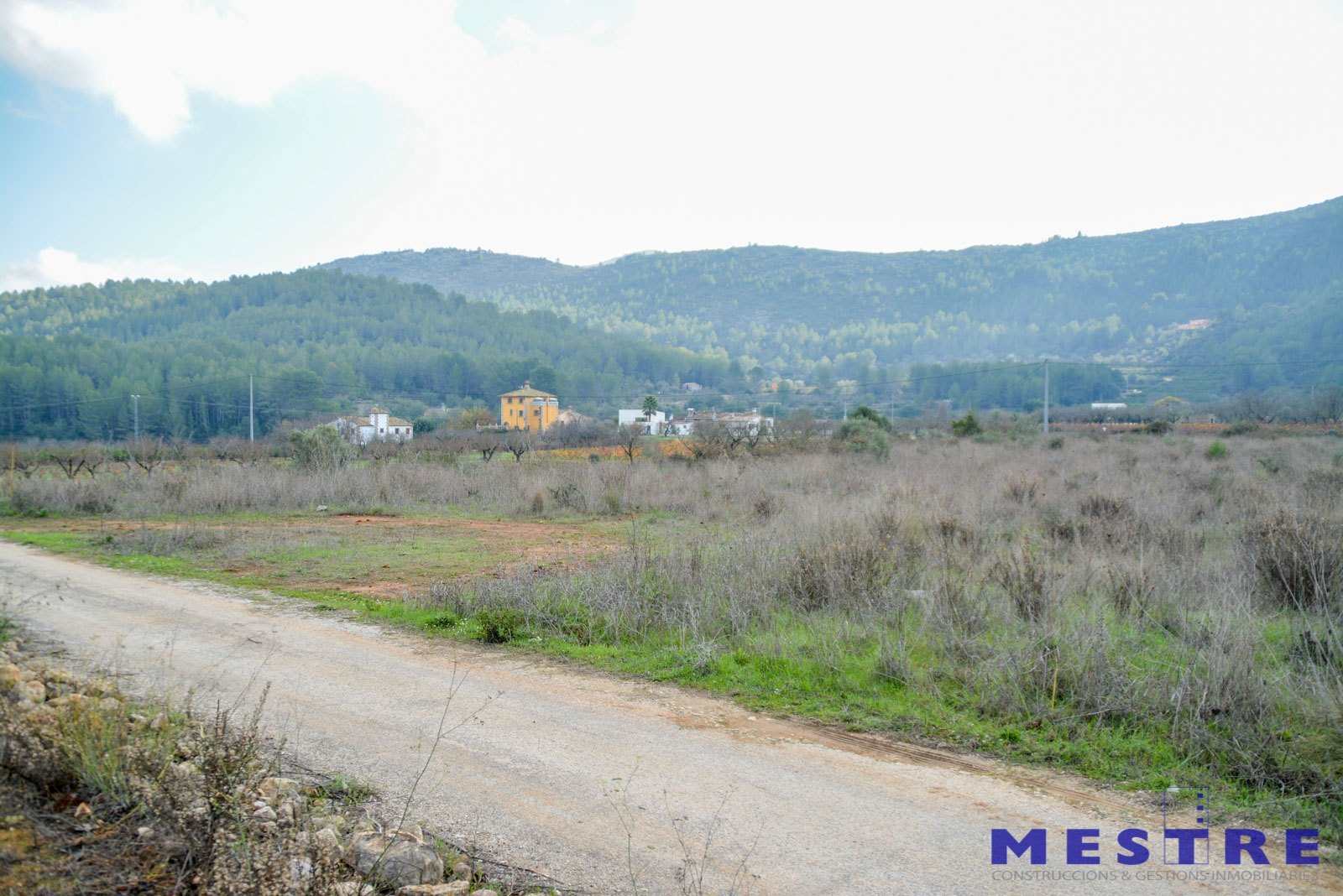 Tontti myytävänä paikassa Jalon / Xalo - 350 000 € (Ref: 3313764)