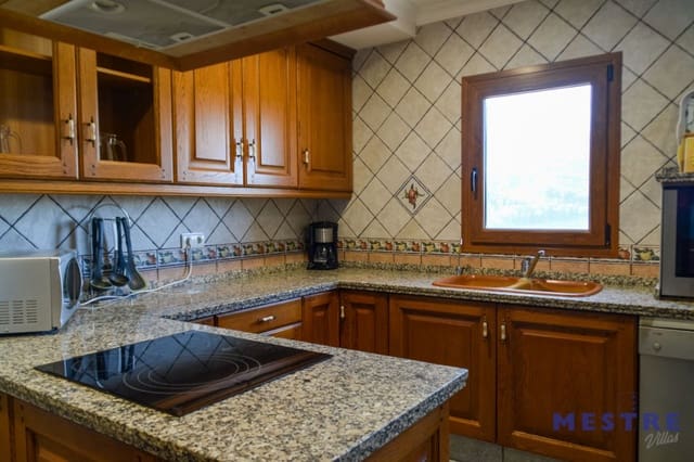 9 bedroom Finca/Country House for sale in Benissa - € 680,000 (Ref: 7797488)