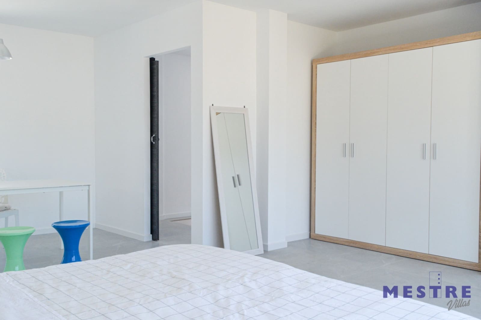 3 bedroom Villa for rent in Jalon / Xalo with pool garage - € 1,850 (Ref: 8301490)