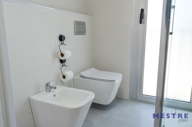 Chalet de 3 habitaciones en Jalón / Xaló en alquiler con piscina garaje - 1.850 € (Ref: 8301490)