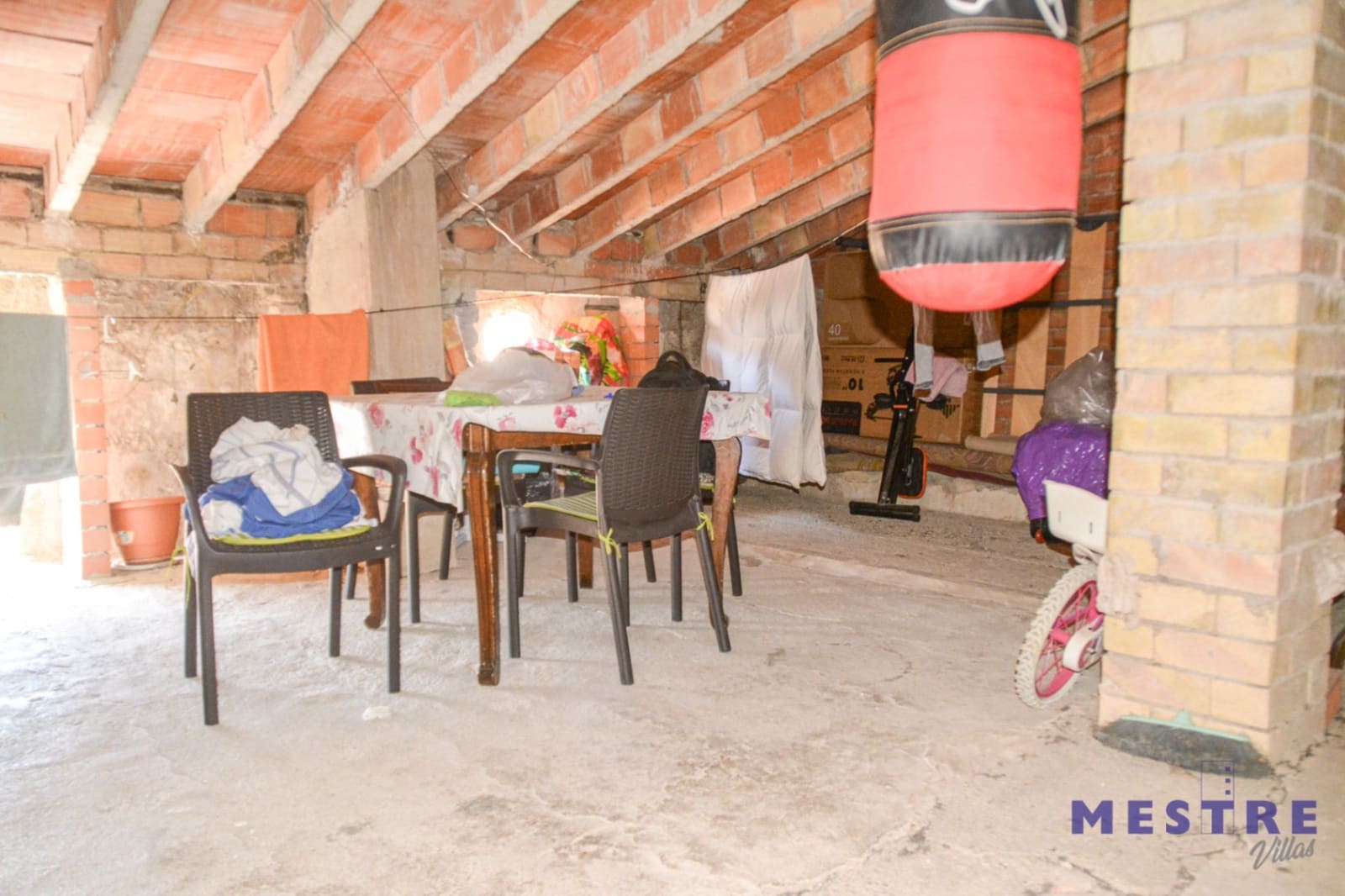 6 soveværelse Byhus til salg i Jalon / Xalo - € 330.000 (Ref: 8337061)