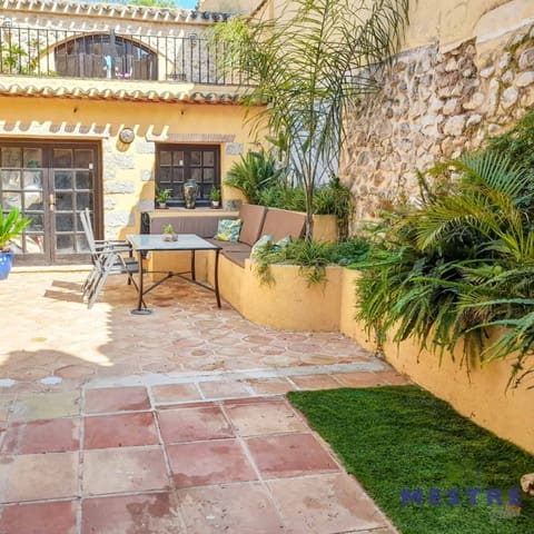 3 bedroom Townhouse for sale in Jalón / Xaló - € 269,500 (Ref: 9072403)