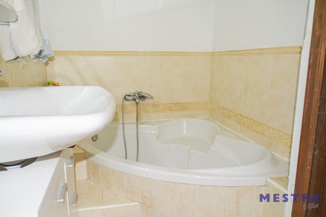 3 bedroom Townhouse for sale in Jalón / Xaló - € 269,500 (Ref: 9072403)