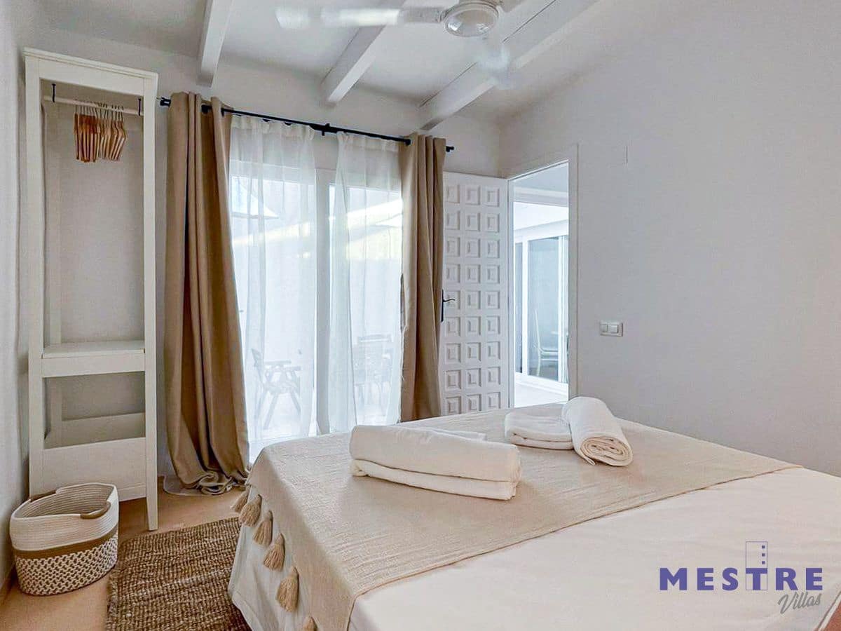 2 soveværelse Lejlighed til leje i Moraira - € 1.250 (Ref: 9148146)