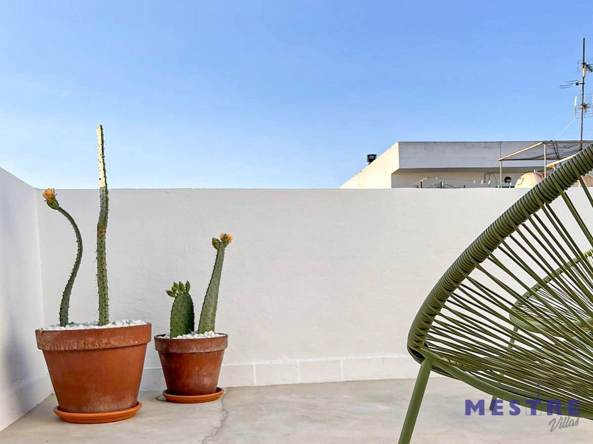 2 soveværelse Lejlighed til leje i Moraira - € 1.250 (Ref: 9148146)