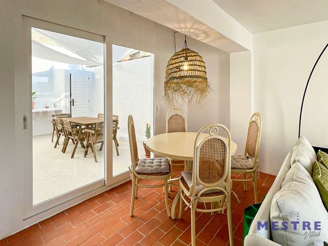 Appartement de 2 chambres à louer à Moraira, Teulada-Moraira - 1 250 € (Ref: 9148146)