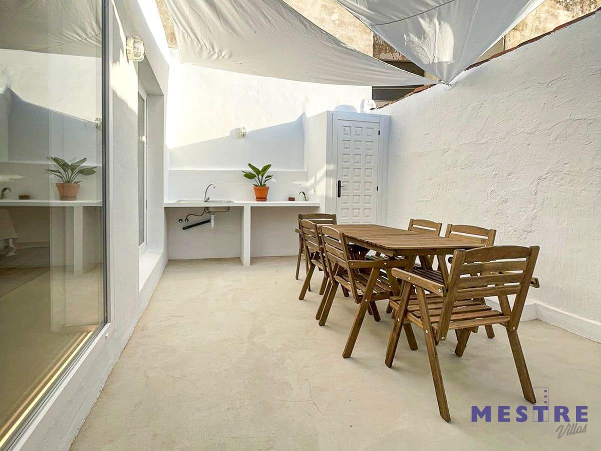 2 soveværelse Lejlighed til leje i Moraira - € 1.250 (Ref: 9148146)