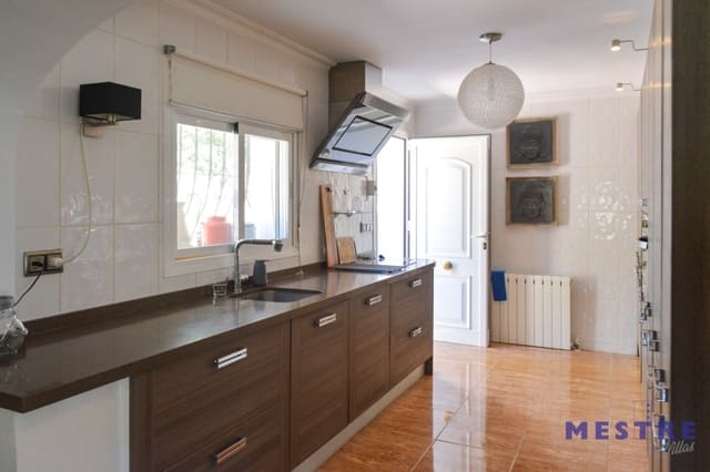 3 sypialnia Willa na sprzedaż w Alcalalí / Alcanalí z basenem garażem - 475 000 € (Ref: 9736266)