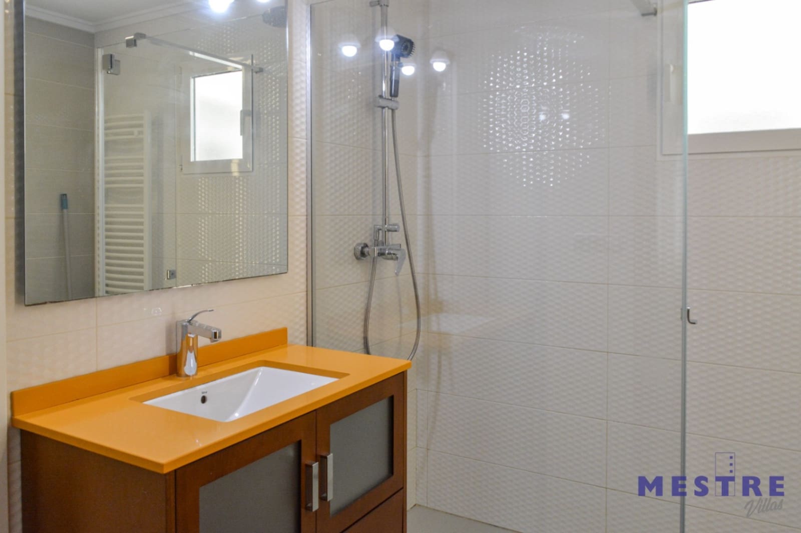 3 bedroom Apartment for rent in Benissa - € 1,000 (Ref: 9758210)