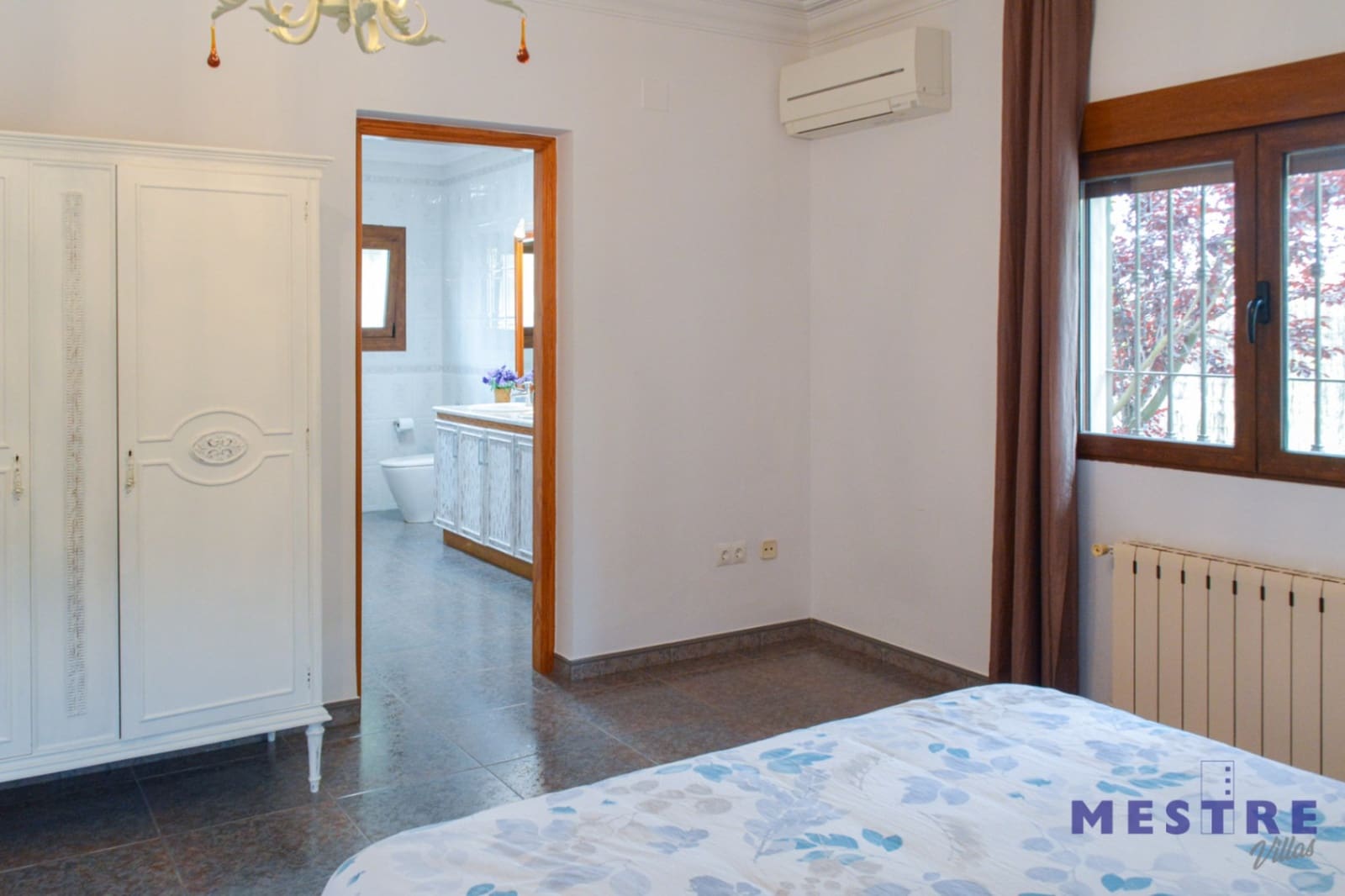 3 bedroom Villa for rent in Jalon / Xalo with pool garage - € 1,800 (Ref: 9834608)