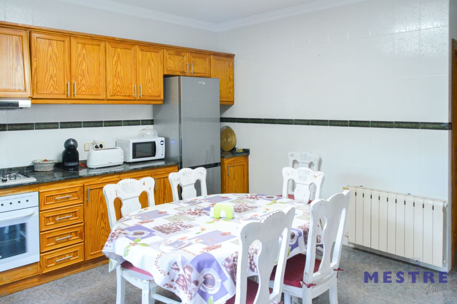 3 bedroom Villa for rent in Jalon / Xalo with pool garage - € 1,800 (Ref: 9834608)