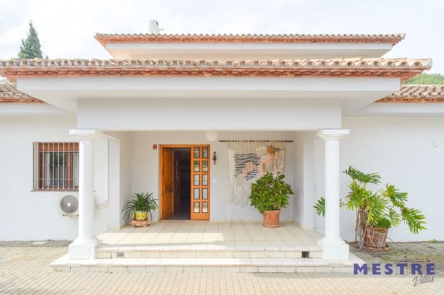 Villa/Maison de 3 chambres à louer à Jalón / Xaló avec piscine garage - 1 800 € (Ref: 9834608)