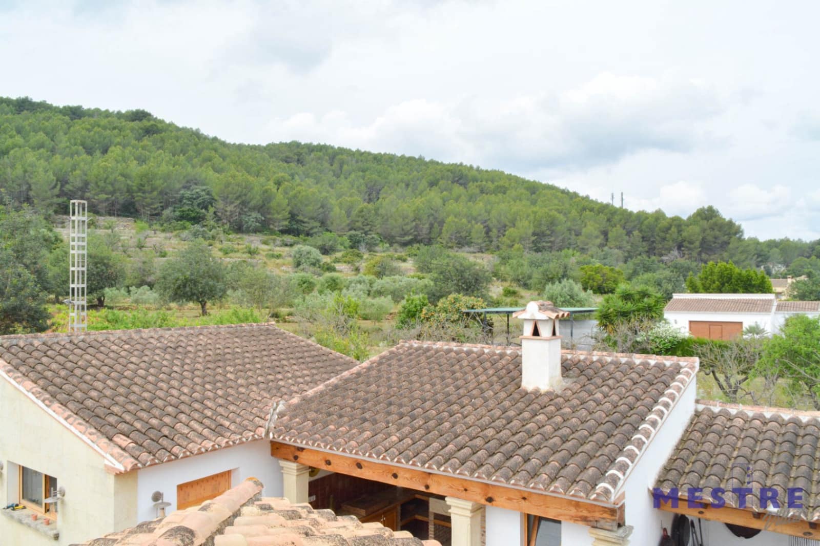 3 bedroom Villa for rent in Jalon / Xalo with pool garage - € 1,800 (Ref: 9834608)