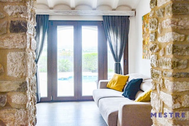 Villa/Maison de 5 chambres à louer à Teulada Pueblo, Teulada-Moraira avec piscine - 2 200 € (Ref: 9841778)