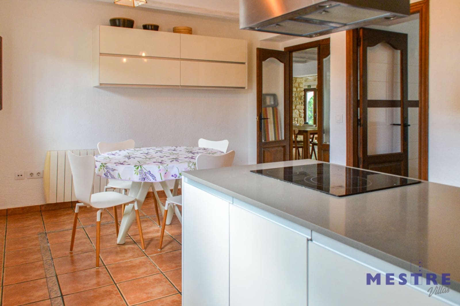 Villa/Maison de 5 chambres à louer à Teulada avec piscine - 2 200 € (Ref: 9841778)