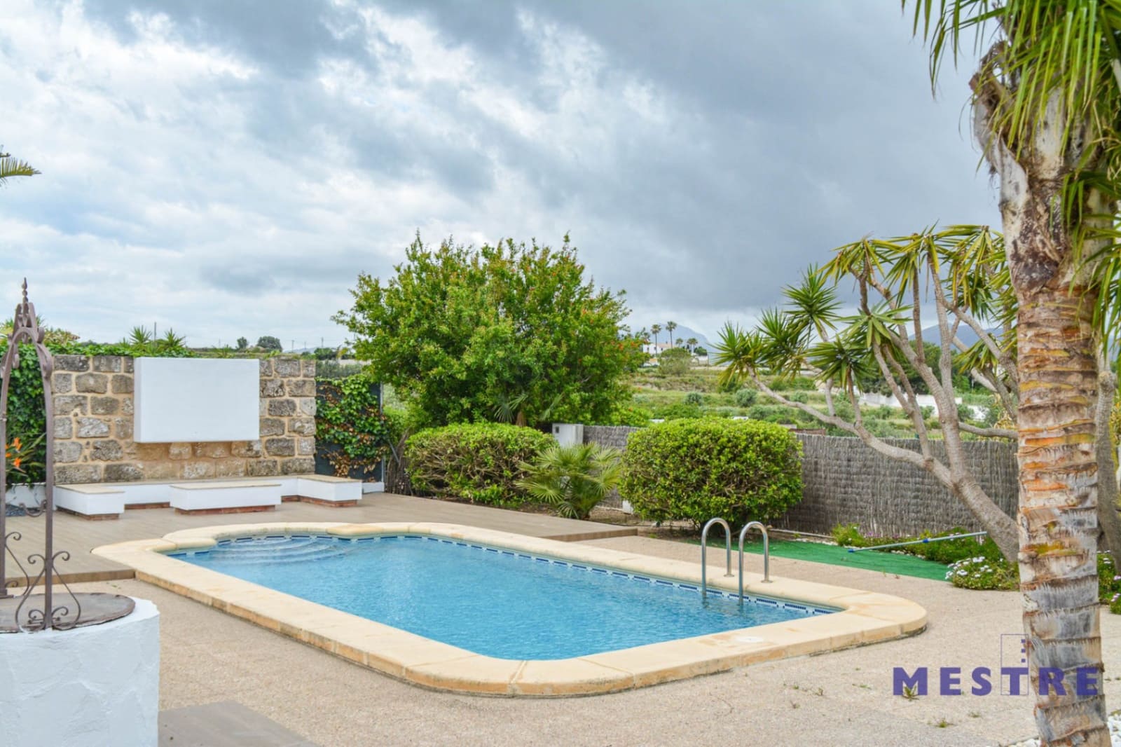 Villa/Maison de 5 chambres à louer à Teulada avec piscine - 2 200 € (Ref: 9841778)