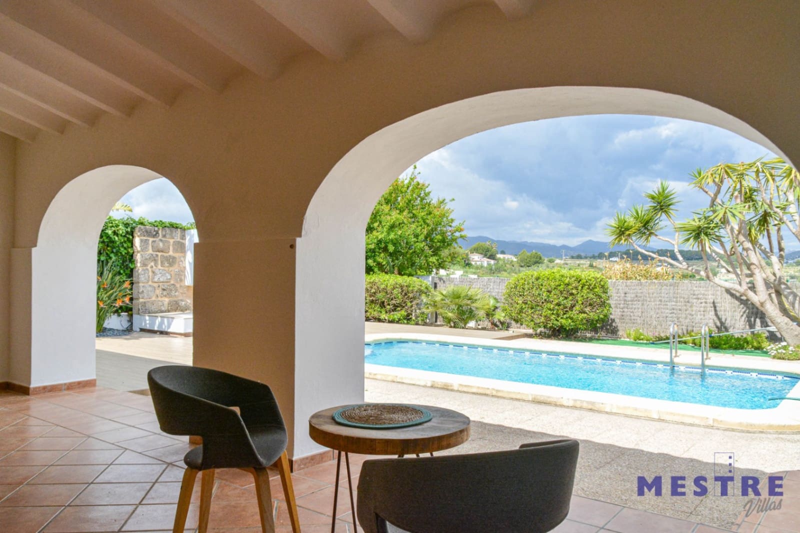 Villa/Maison de 5 chambres à louer à Teulada avec piscine - 2 200 € (Ref: 9841778)