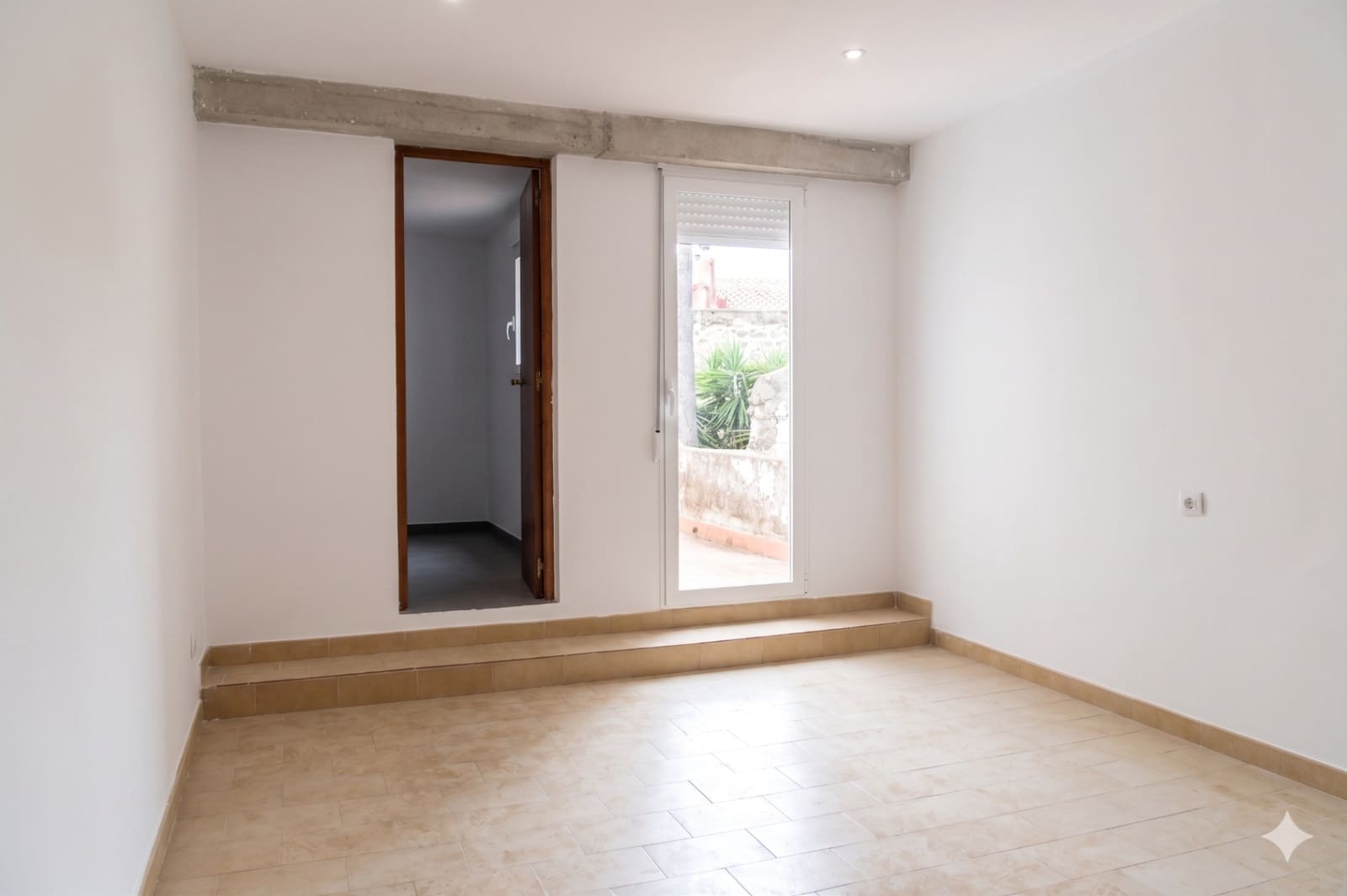 2 bedroom Townhouse for sale in Jalon / Xalo - € 180,000 (Ref: 9867614)