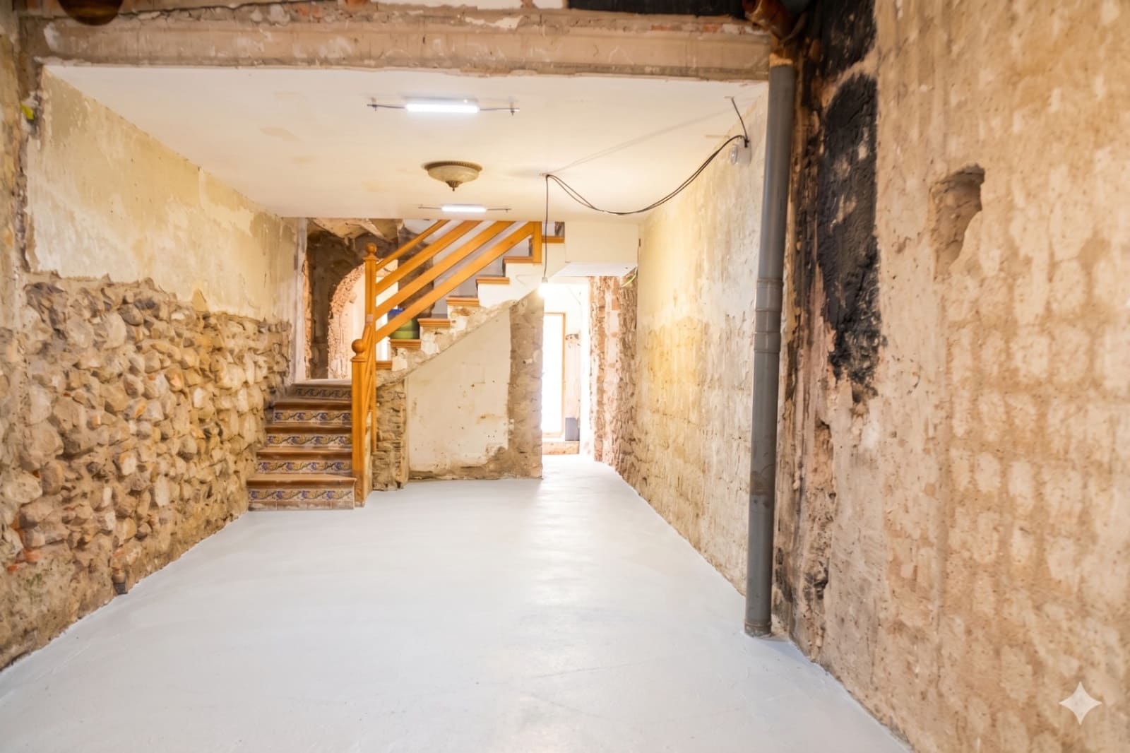 2 bedroom Townhouse for sale in Jalon / Xalo - € 180,000 (Ref: 9867614)