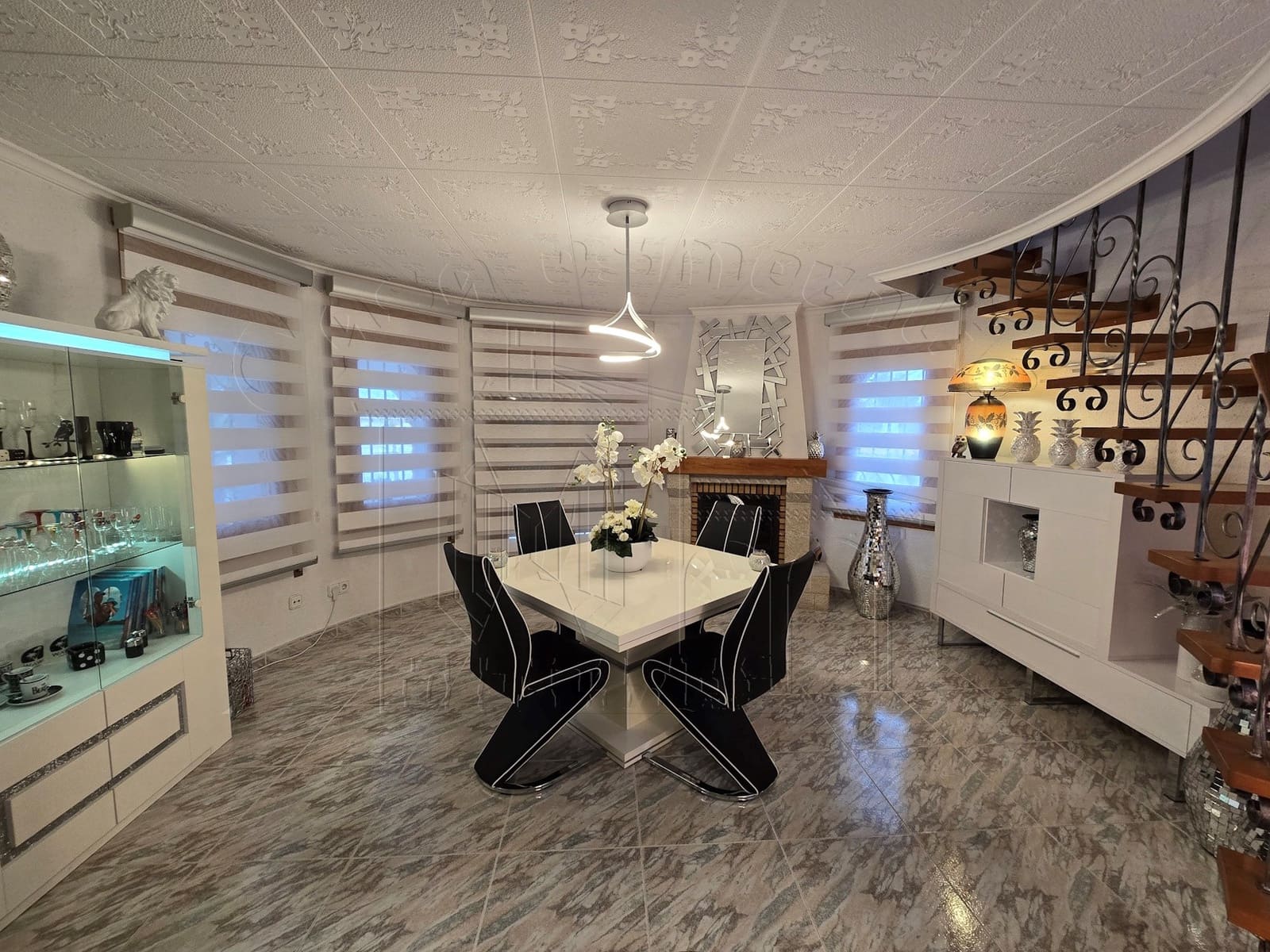 3 soverom Villa til salgs i Miami Playa / Miami Platja med svømmebasseng garasje - € 495 000 (Ref: 8230095)