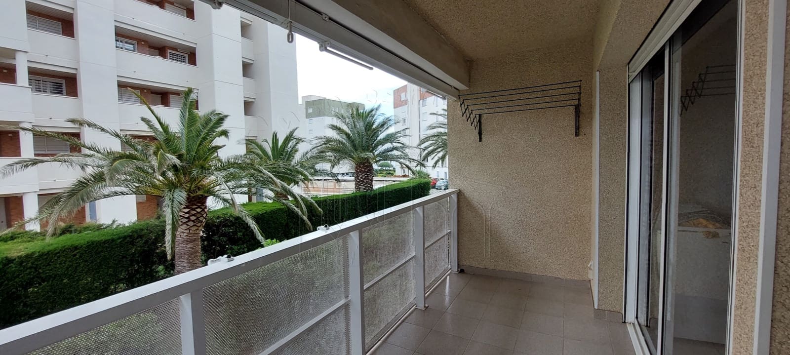 2 bedroom Beach Apartment for sale in Miami Playa / Miami Platja with garage - € 165,000 (Ref: 8917410)