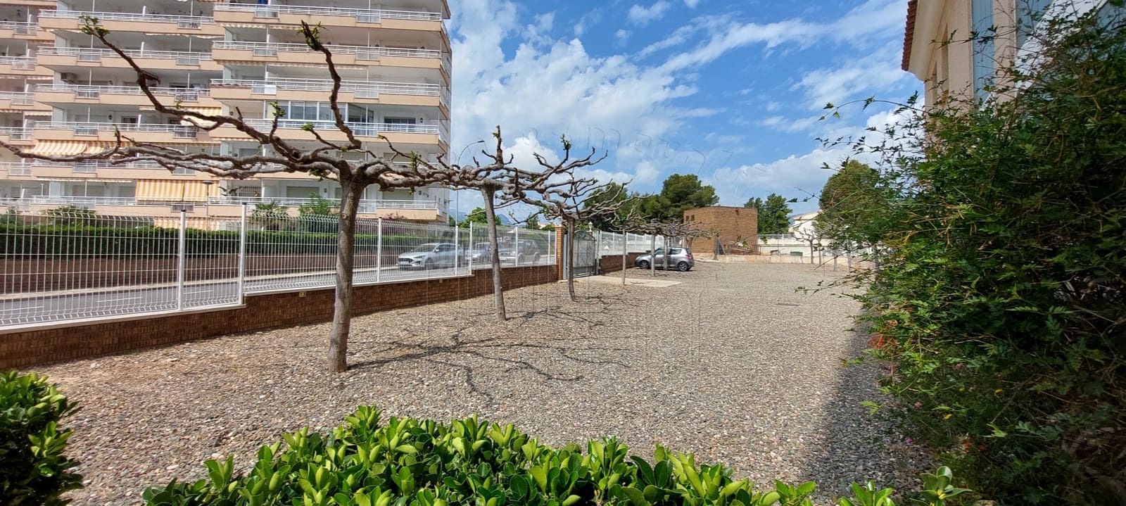 2 bedroom Beach Apartment for sale in Miami Playa / Miami Platja with garage - € 165,000 (Ref: 8917410)