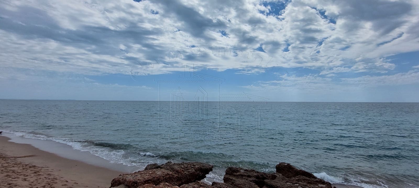 2 bedroom Beach Apartment for sale in Miami Playa / Miami Platja with garage - € 165,000 (Ref: 8917410)