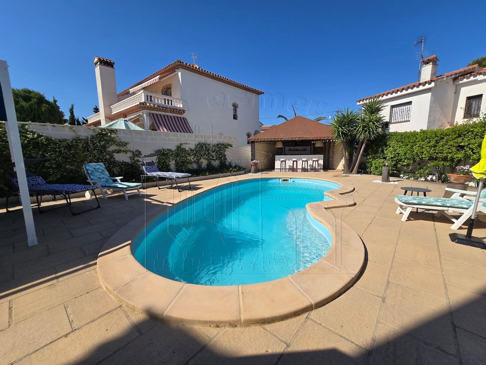 5 chambre Villa/Maison à vendre à Miami Playa / Miami Platja avec piscine garage - 525 000 € (Ref: 9030538)