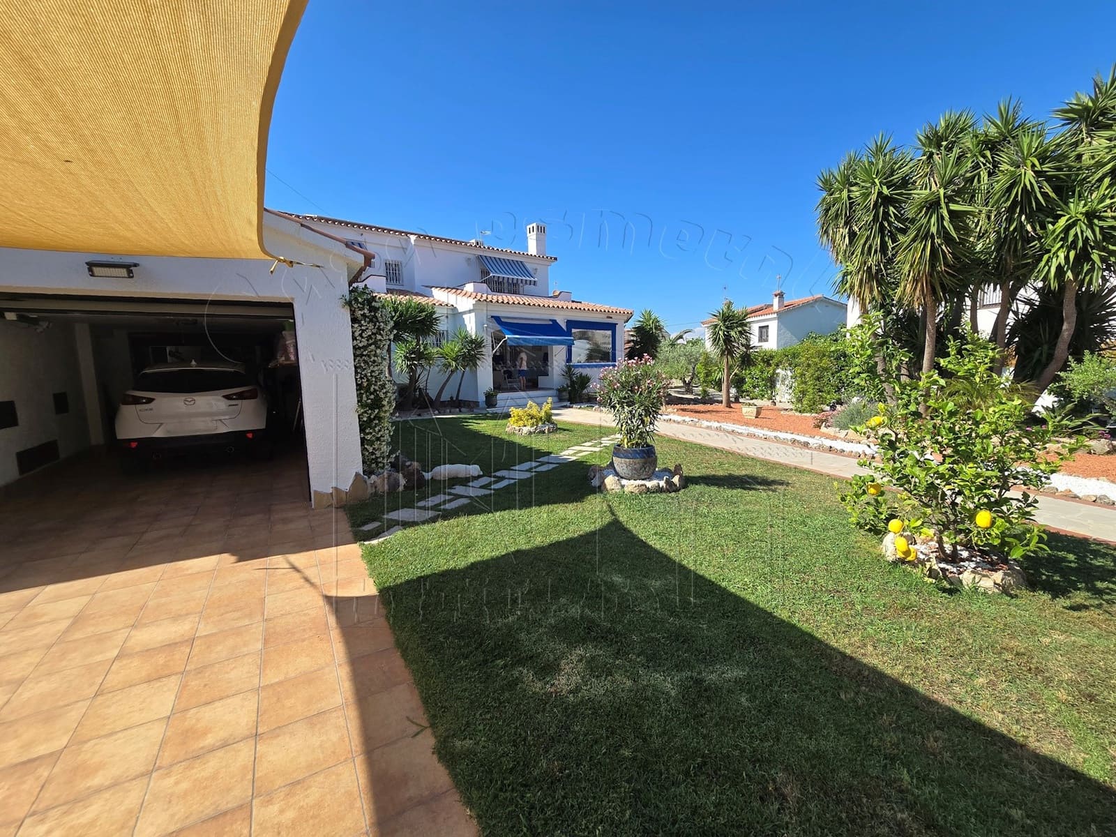 5 chambre Villa/Maison à vendre à Miami Playa / Miami Platja avec piscine garage - 525 000 € (Ref: 9030538)