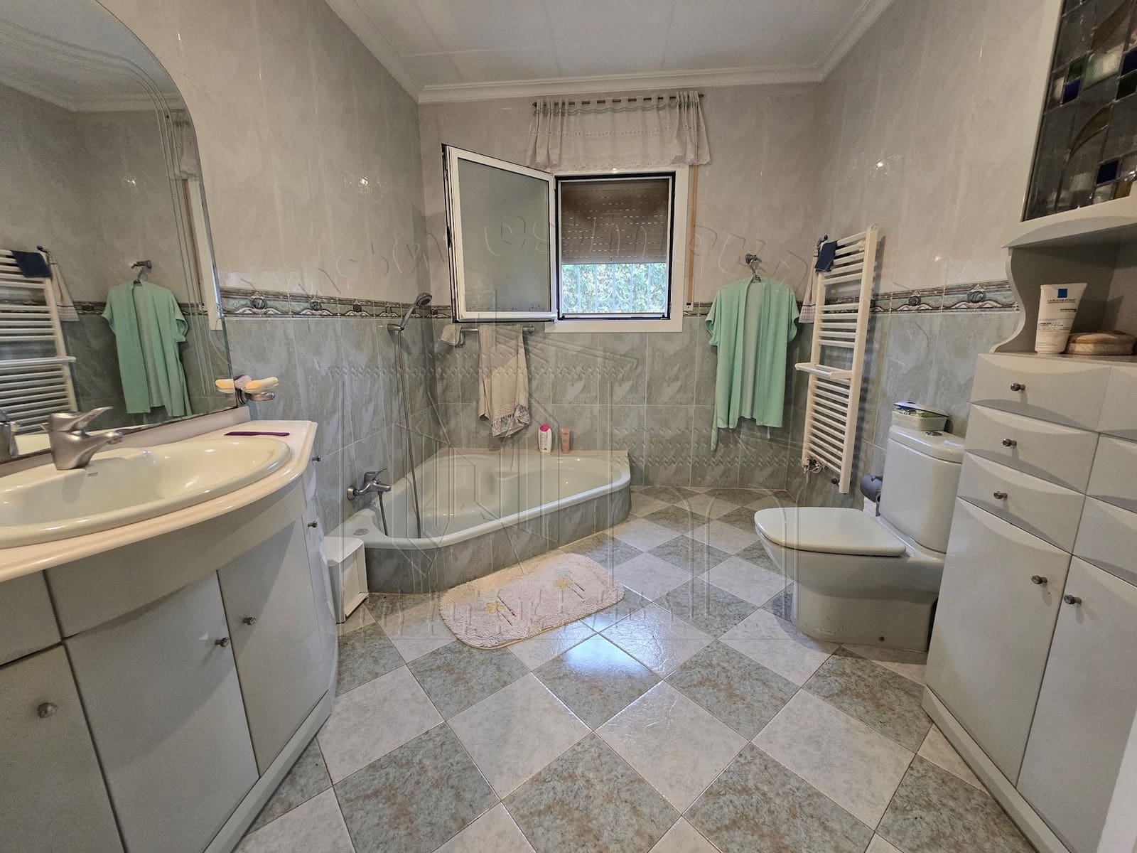 5 soverom Villa til salgs i Miami Playa / Miami Platja med svømmebasseng garasje - € 850 000 (Ref: 9144118)