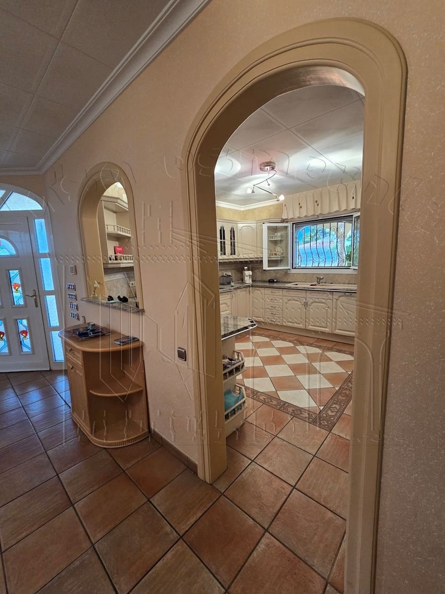 5 soverom Villa til salgs i Miami Playa / Miami Platja med svømmebasseng garasje - € 850 000 (Ref: 9144118)