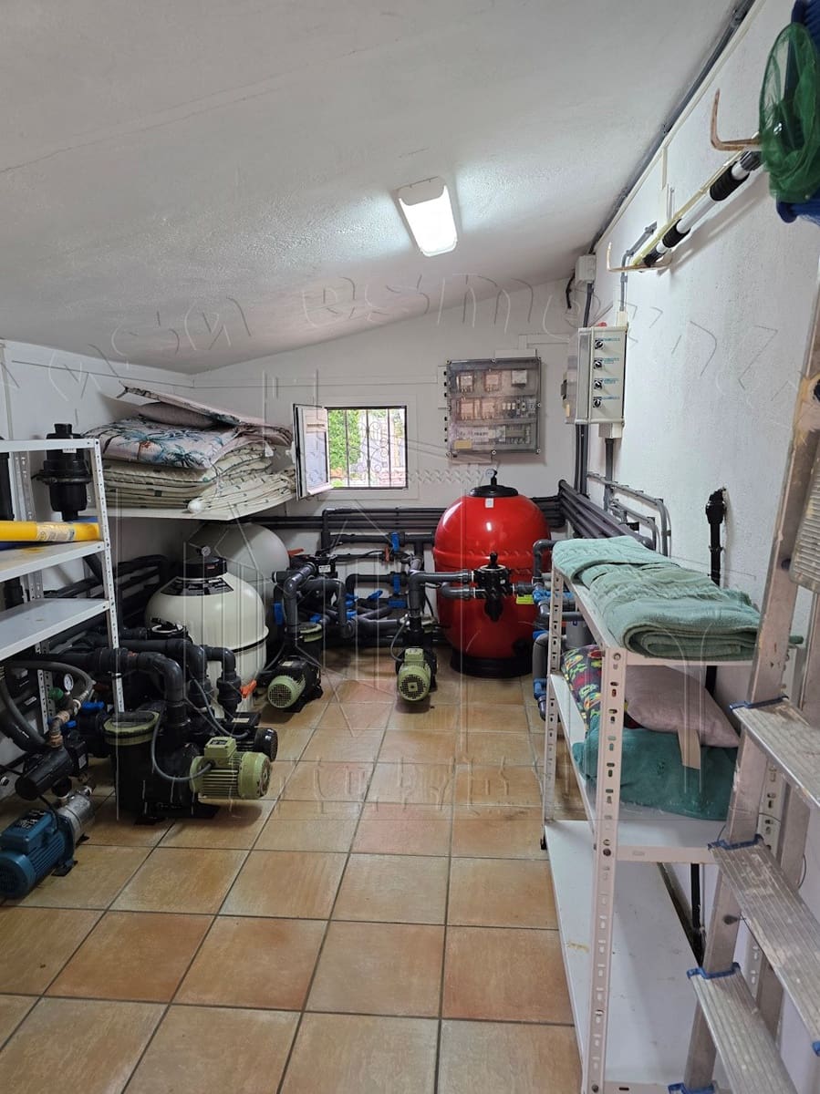 5 soverom Villa til salgs i Miami Playa / Miami Platja med svømmebasseng garasje - € 850 000 (Ref: 9144118)